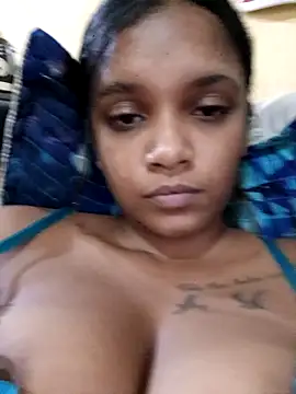 Indianqueen03 online show from 03-04-26, 07:09