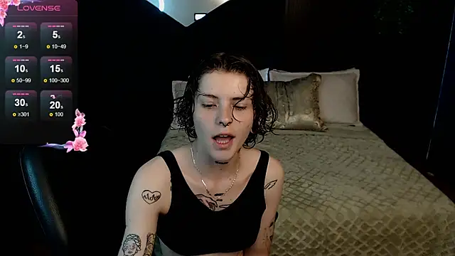 pretty cristal69 online show from 02-13-26, 12:06