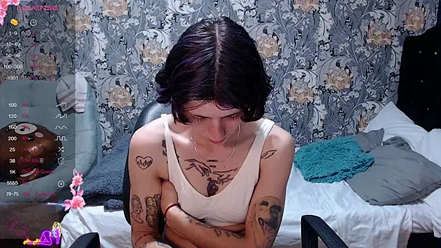 Snapshot of pretty_cristal69 chatting on 06-08-26, 10:10 pretty cristal69 online show from 06-08-26, 10:10