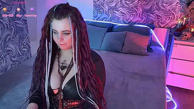 Miss Maya Mils online show from 06-06-26, 01:11