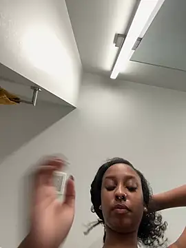 Your Paris online show from 02-21-26, 01:01