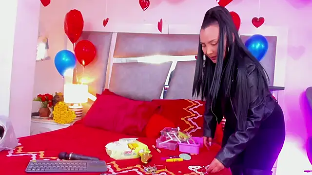 Evangeline Taylorr online show from 02-15-25, 05:28