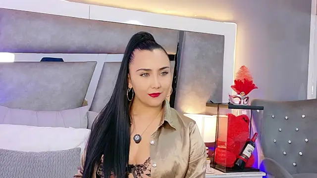 Evangeline Taylorr online show from 10-09-25, 01:09