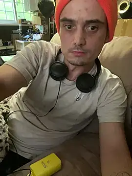 JustTylerr online show from 06-21-26, 11:46