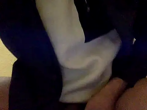 Snapshot of yadavindra85 chatting on 11-15-25, 02:42 yadavindra85 online show from 11-15-25, 02:42