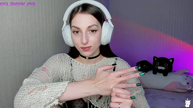 Meow Eva Meow online show from 12-13-24, 12:53