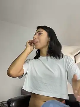 IsabelleFoxx  online show from 03-10-25, 01:10