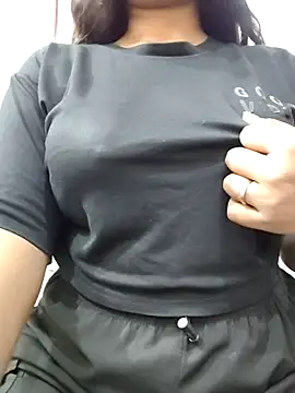 MohiniHott online show from 11-13-25, 06:01