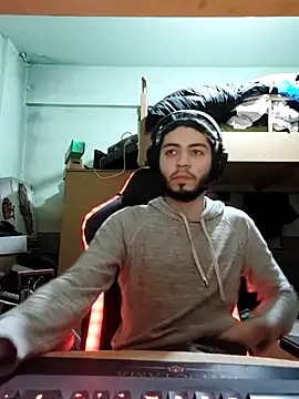 kleineid77 online show from 02-12-26, 05:19