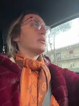 casalinga88 online show from 12-19-25, 09:49