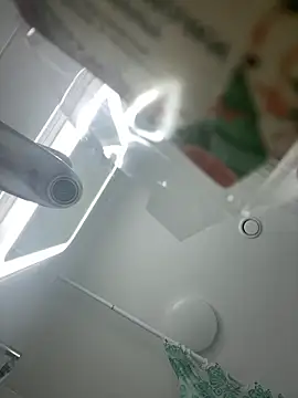 Adela Vetta online show from 12-13-25, 09:31