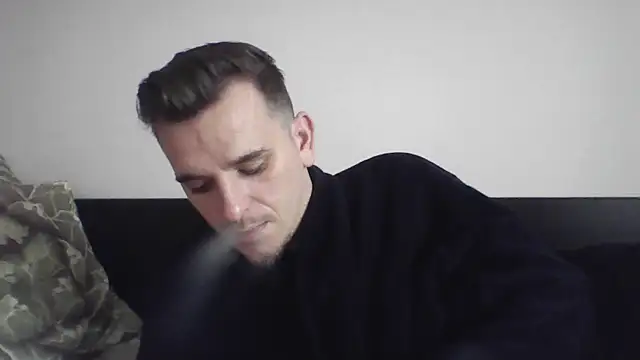 Huge cock22cm online show from 03-03-25, 01:31