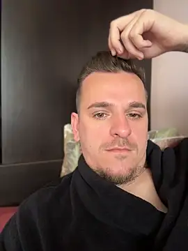 Huge cock22cm online show from 06-04-26, 07:25