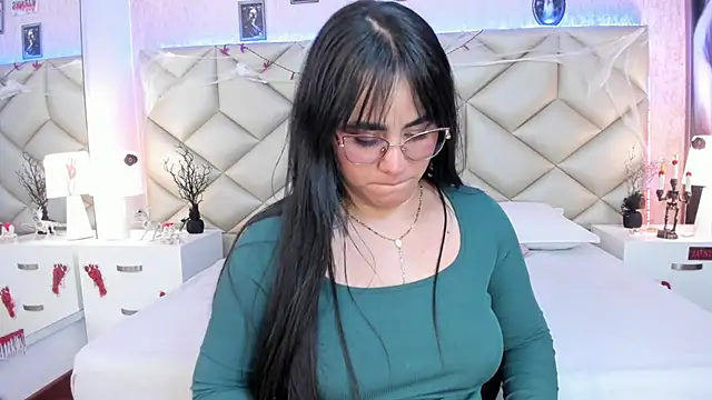 Brenda Garcia online show from 10-24-25, 08:49