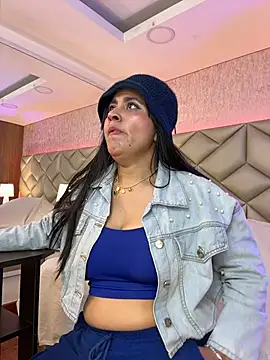 Brenda Garcia online show from 01-06-26, 08:12