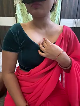 Snapshot of Magical-Couple-telugu chatting on 01-04-25, 03:28 Magical-Couple-telugu online show from 01-04-25, 03:28