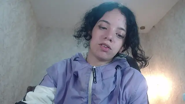 EmmaCowperr online show from 01-16-25, 12:31