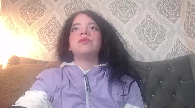 EmmaCowperr online show from 02-26-25, 01:41