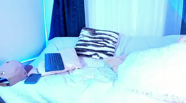 Josep Davies online show from 02-18-25, 07:43