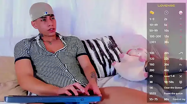 Josep Davies online show from 02-23-25, 03:35