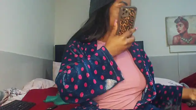 Fiercefoxxy online show from 06-23-26, 06:39