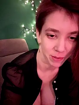 Loona-Lexxington online show from 12-24-24, 07:17