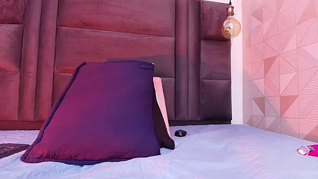 hot dione online show from 10-03-25, 07:11