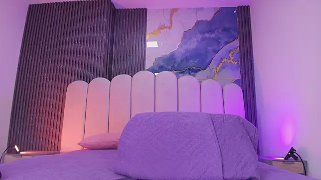 hot dione online show from 03-12-26, 07:20