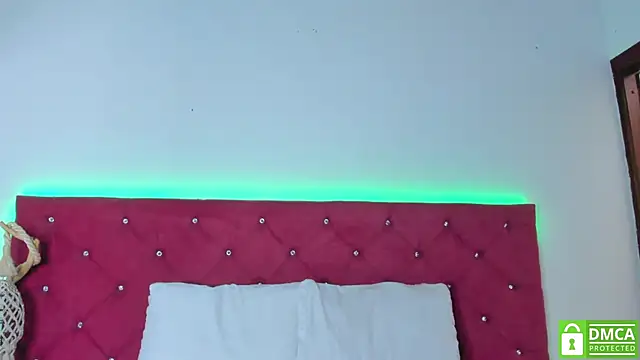 Ruth harvey  online show from 03-01-25, 01:18