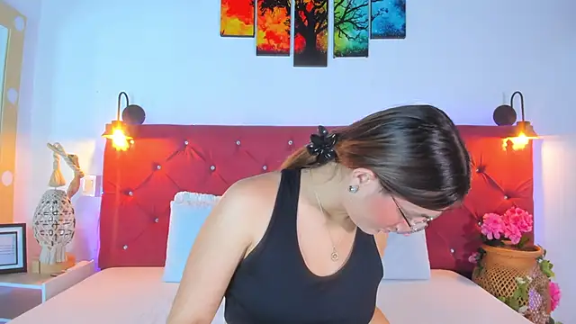 Ruth harvey  online show from 09-26-25, 01:26