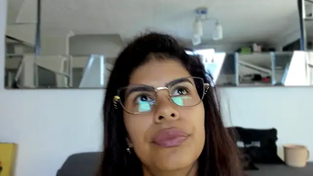 Snapshot of karlina_charlotte1 chatting on 03-17-25, 12:25 karlina charlotte1 online show from 03-17-25, 12:25