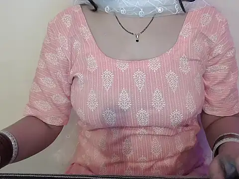 Snapshot of AMBIKA-MISHRA99 chatting on 11-02-25, 02:36 AMBIKA-MISHRA99 online show from 11-02-25, 02:36