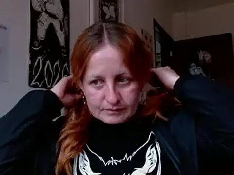 ViioletaMora online show from 04-10-26, 06:23