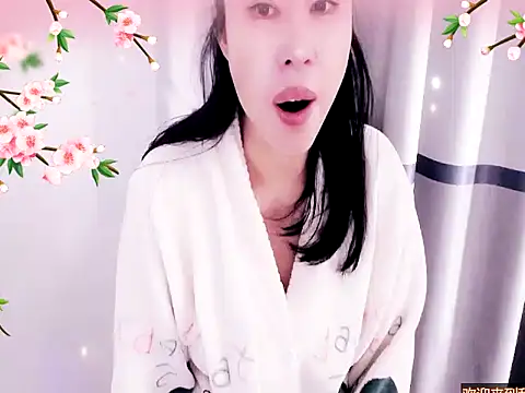 xiaoxuer online show from 01-10-25, 03:50