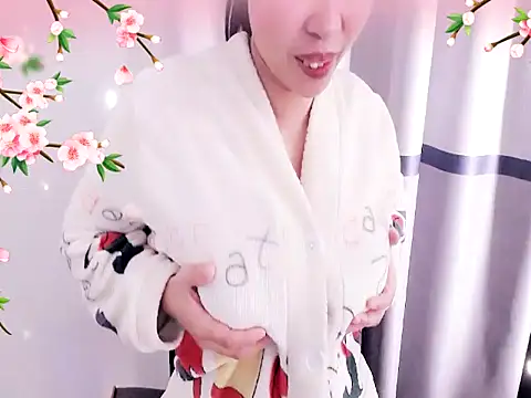 xiaoxuer online show from 01-25-25, 04:45