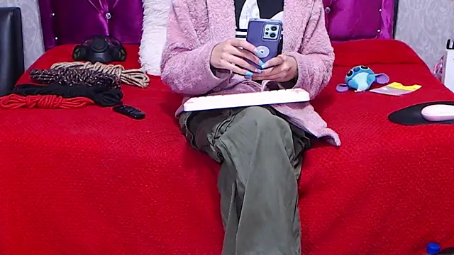 AyshaScott online show from 02-18-25, 11:55