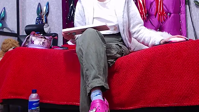 AyshaScott online show from 02-25-25, 12:45