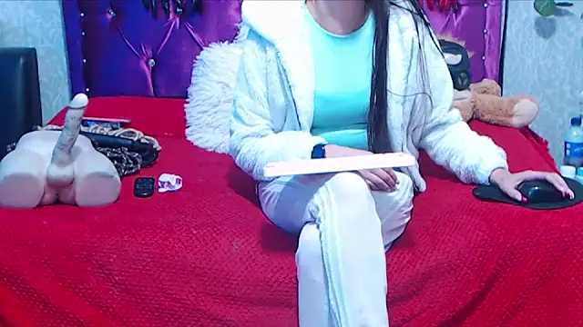 AyshaScott online show from 03-04-26, 01:17