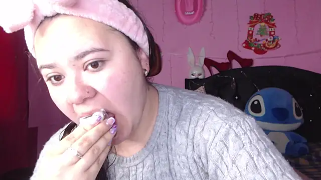 NikkiRous  online show from 02-26-25, 12:58