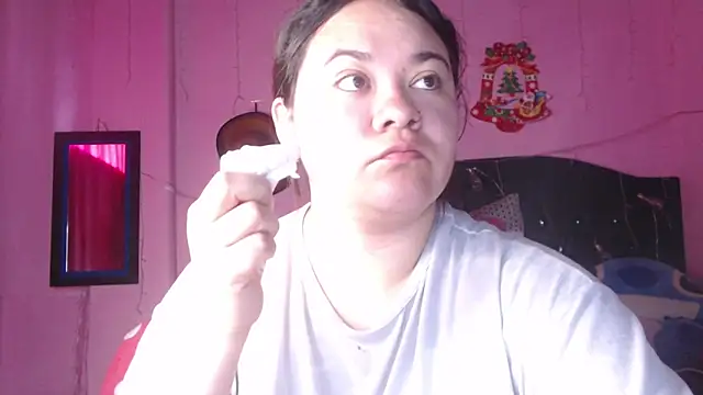 NikkiRous  online show from 10-18-25, 12:39