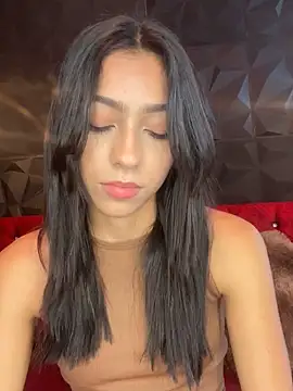 Snapshot of Ema_azel chatting on 12-29-24, 02:10 Ema azel online show from 12-29-24, 02:10