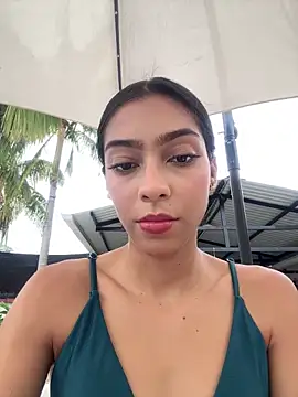 Snapshot of Ema_azel chatting on 01-04-25, 04:43 Ema azel online show from 01-04-25, 04:43