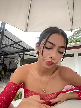 Snapshot of Ema_azel chatting on 01-09-25, 04:39 Ema azel online show from 01-09-25, 04:39