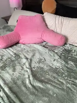 BrattyBae xo online show from 09-20-25, 08:32