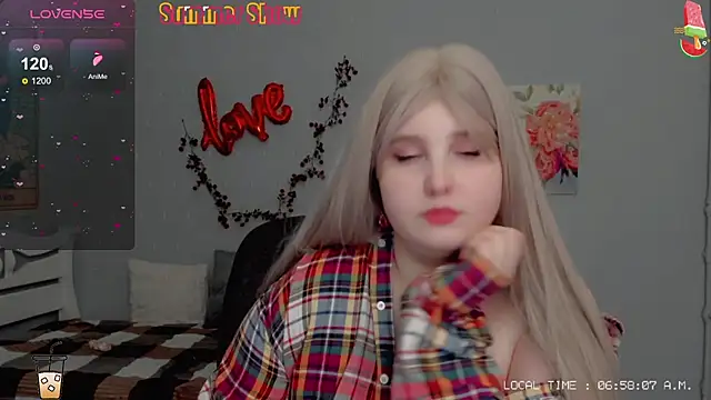 Snapshot of Crystal_Chris chatting on 03-15-25, 04:57 Crystal Chris online show from 03-15-25, 04:57