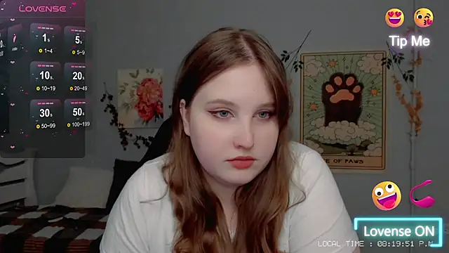 Snapshot of Crystal_Chris chatting on 09-23-25, 05:16 Crystal Chris online show from 09-23-25, 05:16