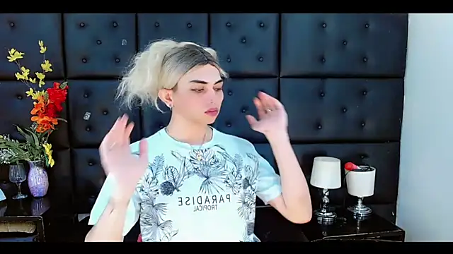 Daniela Pink  online show from 02-27-26, 07:25