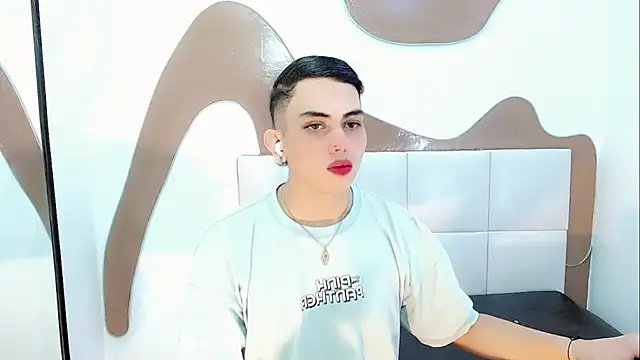 Daniela Pink  online show from 04-09-26, 06:46