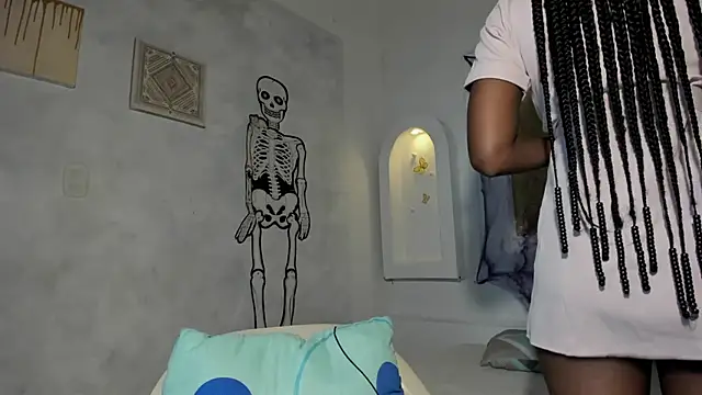 Tahira 21  online show from 10-23-25, 07:23