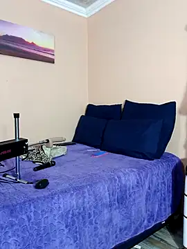 Fantasy1976 online show from 10-17-25, 04:20